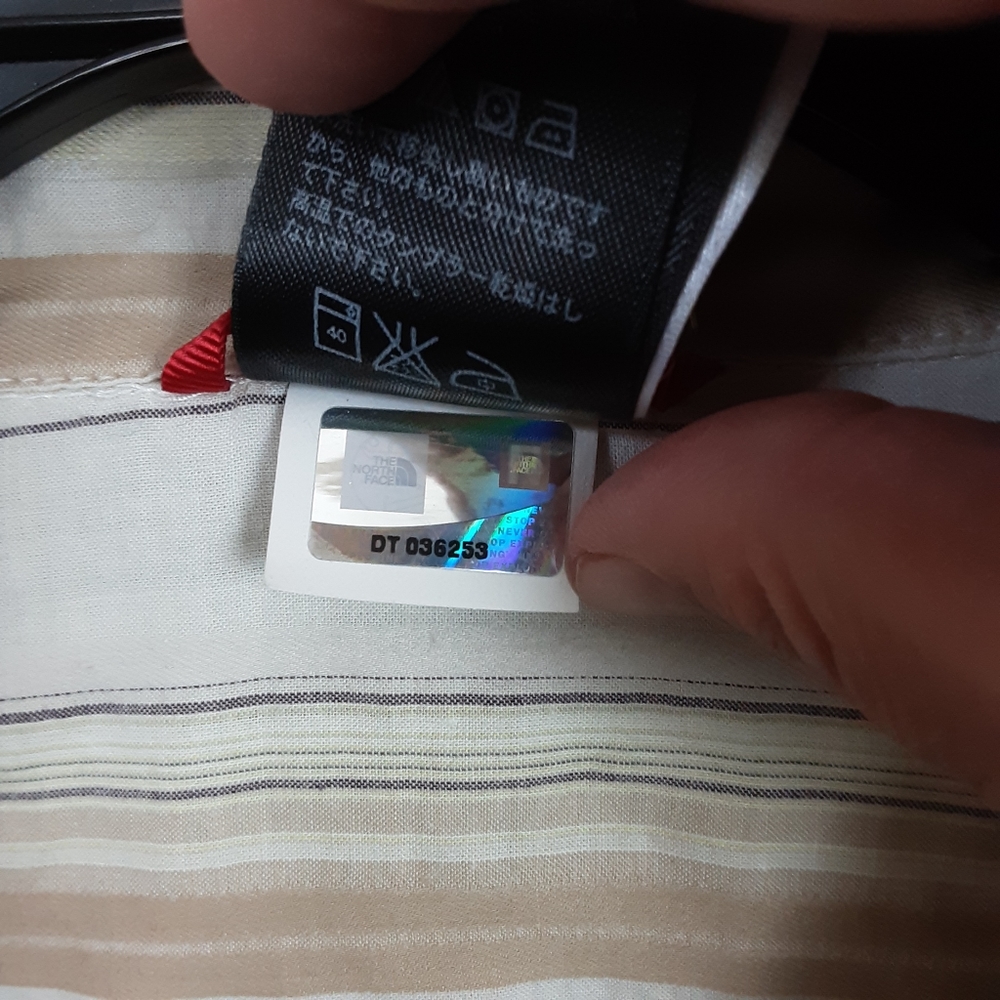 North Face Snap Button Down - Picture 8 of 9